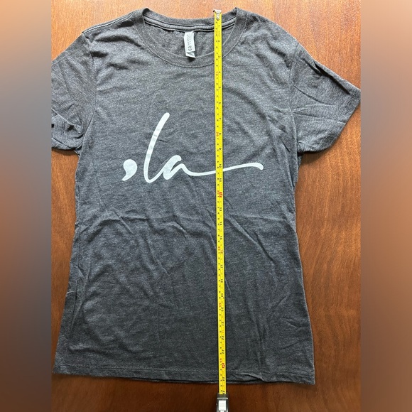 TEEPUBLIC Comma-La, ,La, Kamala Harris T-Shirt. Size L, Vintage Black - Picture 3 of 5